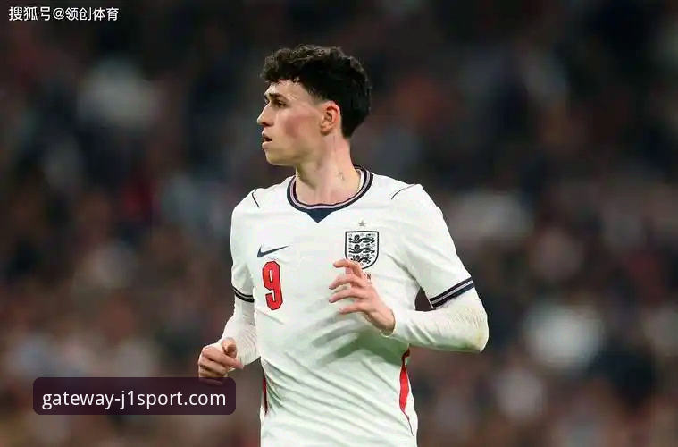 英格兰vs日本：一场0-1让三狮军团原形毕露，日本足球的崛起与J1体育平台上的真实体验